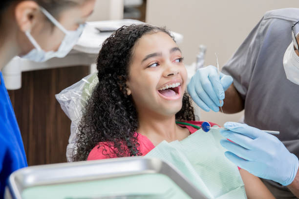 Best Emergency Treatment for Oral Infections in Lauderdale Lakes, WI